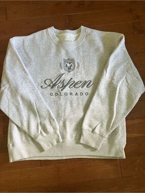 Abercrombie & Fitch Light Gray Aspen Colorado Embroidered Crewneck